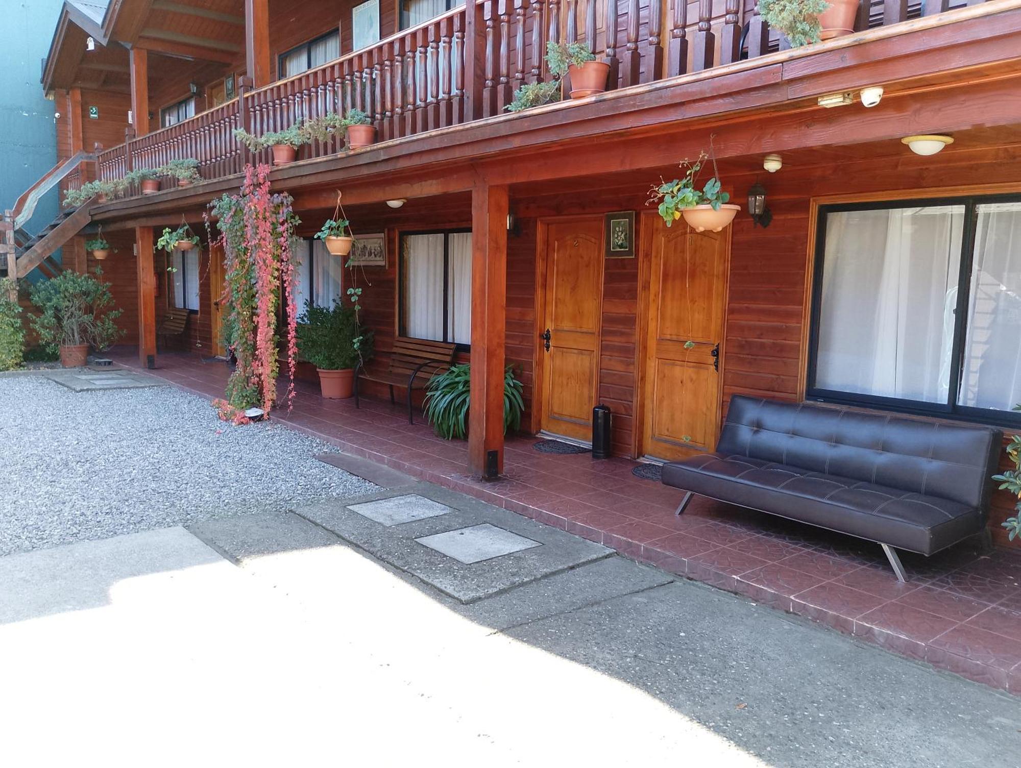 Apart-Hotel Colonia-Konigsberg: Central Valdivia Suites with Air Conditioning Exterior photo