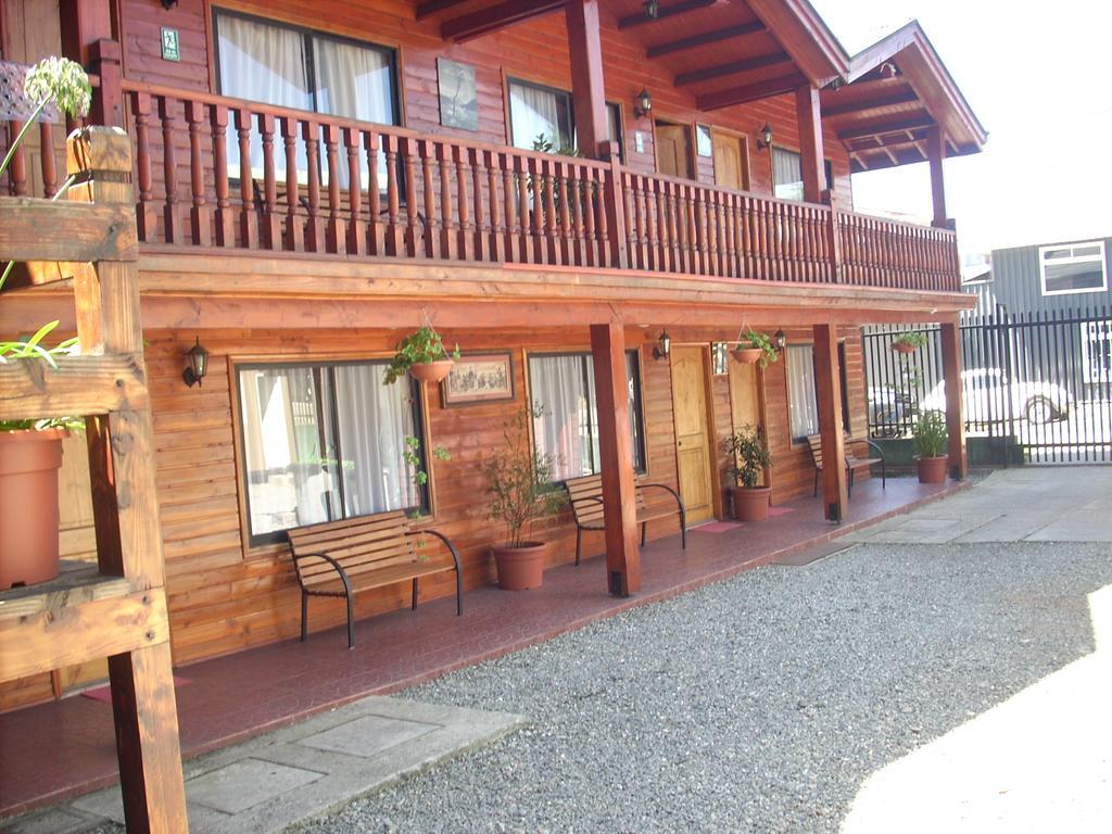 Apart-Hotel Colonia-Konigsberg: Central Valdivia Suites with Air Conditioning Exterior photo