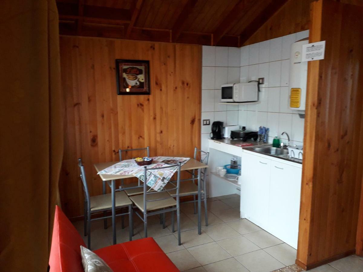 Apart-Hotel Colonia-Konigsberg: Central Valdivia Suites with Air Conditioning Exterior photo